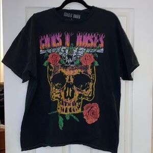 Guns N Roses Vibrant Skull Graphic Black Short Sleeve Tee NWOT